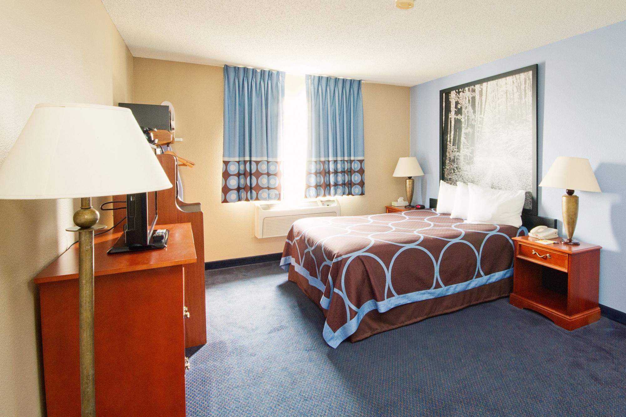 Super 8 By Wyndham Adrian Otel Dış mekan fotoğraf