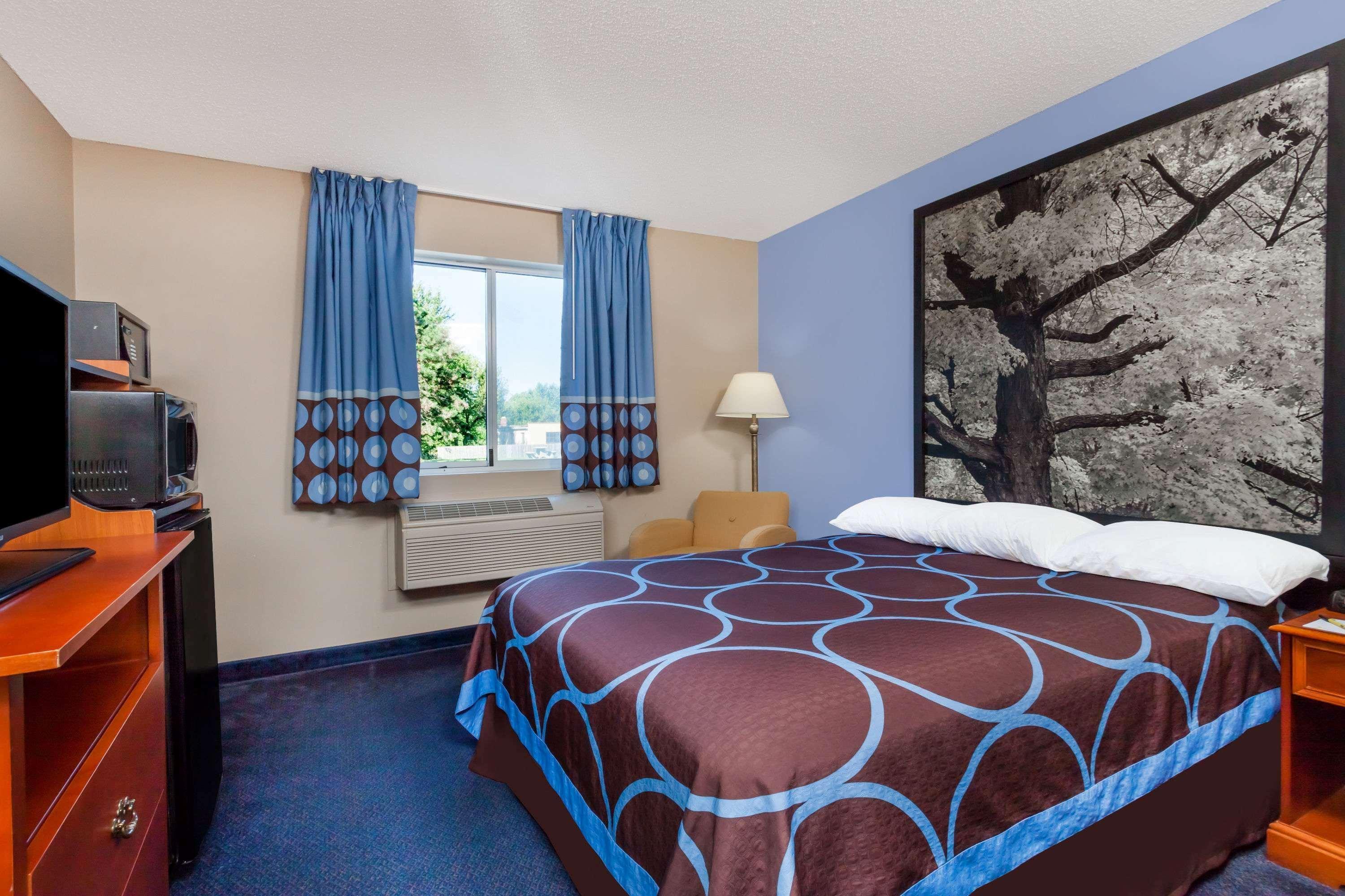Super 8 By Wyndham Adrian Otel Dış mekan fotoğraf